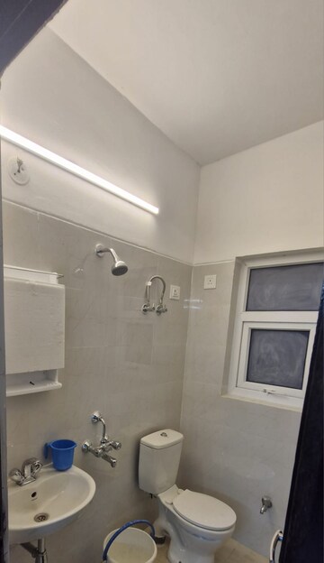 Furnished Amenities in 3 BHK Apartment at Sector 84 – for Rent