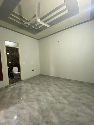 Room in 1 BHK Apartment at Saket – for Rent