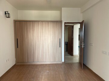 Room in 3 BHK Apartment at Godrej Meridien, Sector 106 – for Rent