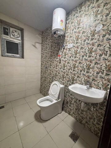 Bathroom in 1 BHK Apartment at Saket – for Rent