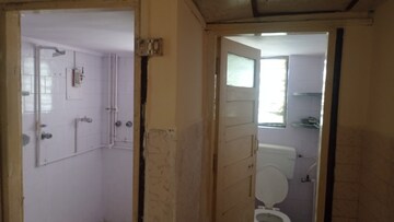 Bathroom in 1 BHK Apartment at Dombivli West – for Rent