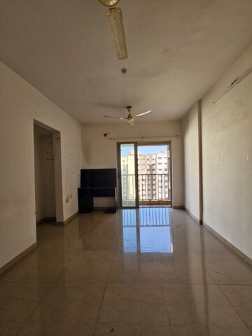 Room in 1 BHK Apartment at Lodha Casa Rio, Dombivli East – for Rent