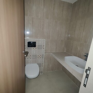 Bathroom in 3 BHK Apartment at Lodha Primo, Parel – for Rent