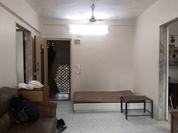 Bedroom in 2 BHK Apartment at Borivali West – for Rent