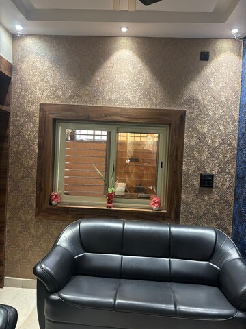 Furnished Amenities in 1 BHK Apartment at Kandivali East – for Rent