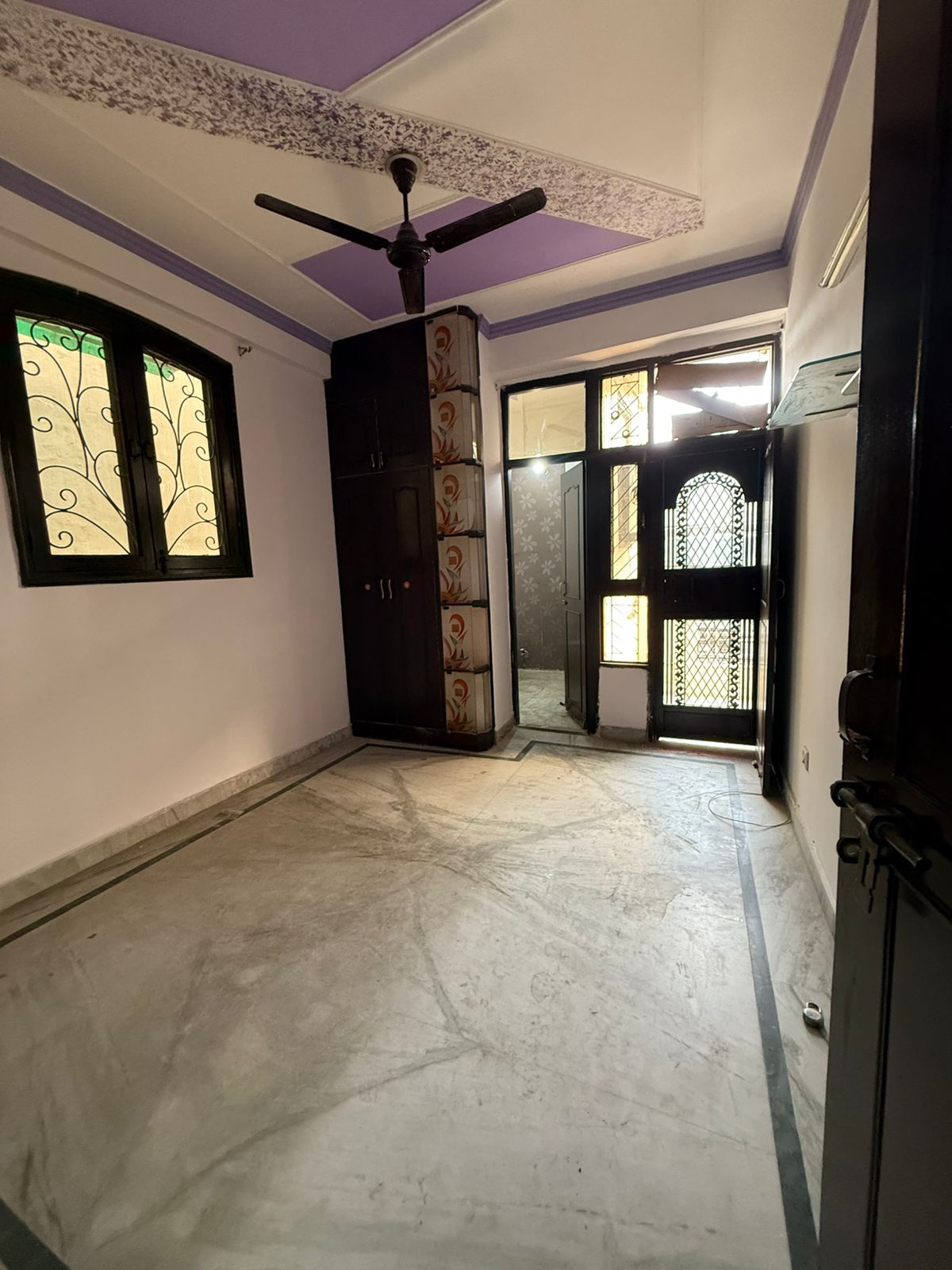 5 BHK + Pooja Room 2500 Sq.Ft. Independent House in Vinayak Apartments Vasundhara