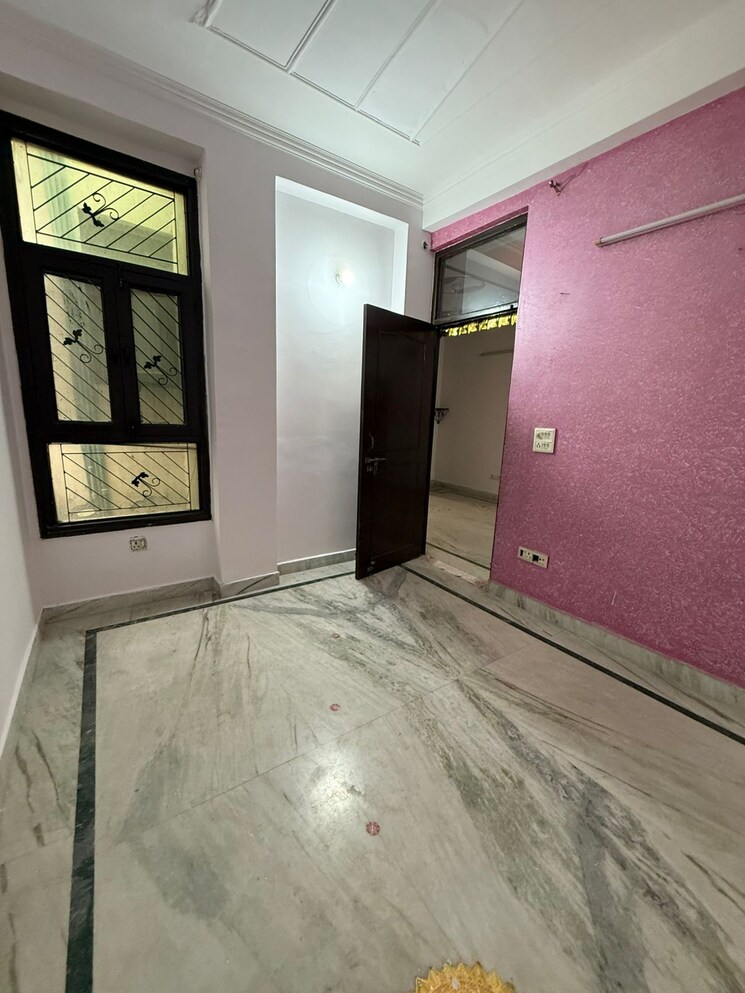 Room, vinayak-apartments-vasundhara 5 Bedroom 2500 Sq.Ft. Independent House In Vasundhara Sector 9 Ghaziabad 8202213