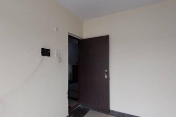 Room in 1 BHK Apartment at Siddhi Highland Gardens, Dhokali – for Sale
