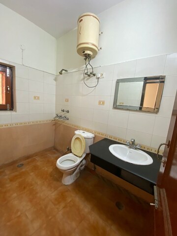 Bathroom in 3 BHK Independent House at Ansal Plaza Sector-23, Sector 23 – for Rent