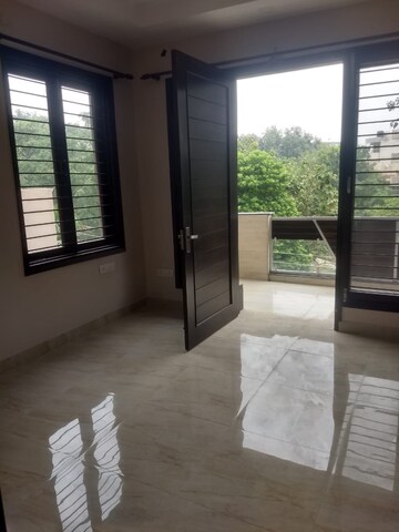 Room in 2 BHK Independent House at Ansal Continental Villas, Sector 22 – for Rent