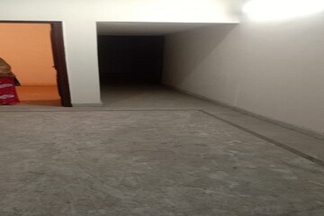 Room in 3 BHK Builder Floor at Chiranjiv Vihar – for Sale