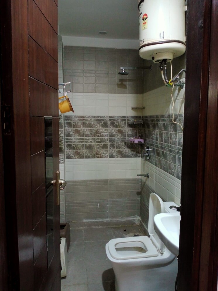 Bathroom, ats-advantage 3 Bedroom 1685 Sq.Ft. Apartment In Ahinsa Khand 1 Ghaziabad 8202272