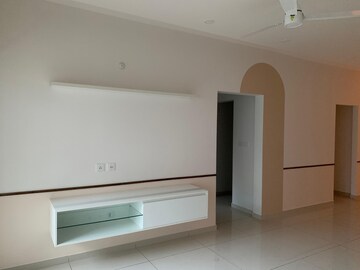 Furnished Amenities in 3 BHK Apartment at L&T Raintree Boulevard, Hebbal – for Rent