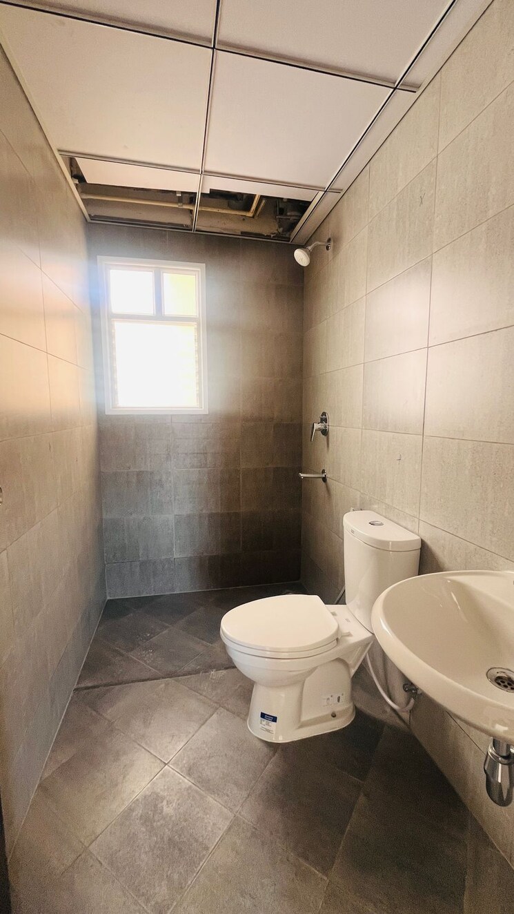 Bathroom, provident-park-square 3 Bedroom 1125 Sq.Ft. Apartment In Kanakapura Road Bangalore 8202348