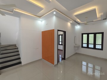 Room in 4 BHK Villa at Ulloor – for Sale