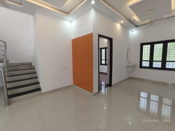 Room in 4 BHK Villa at Ulloor – for Sale