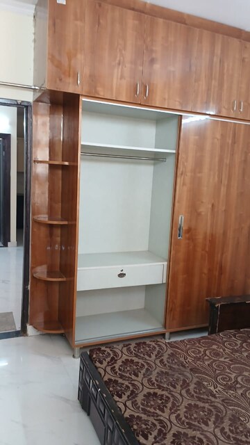 Furnished Amenities in 3 BHK Builder Floor at Patel Nagar – for Sale