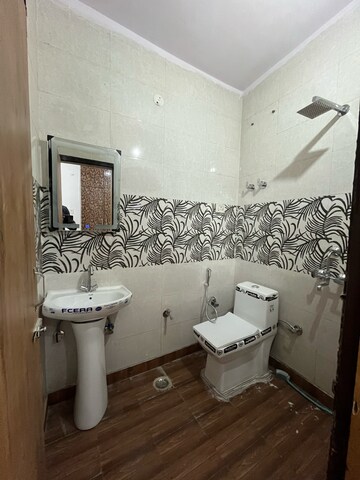 Attached Bathroom in 3 BHK Builder Floor at Shakti Khand iv – for Sale