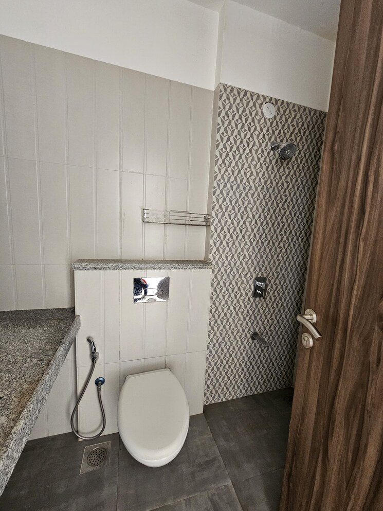 Bathroom, sheth-avalon-phase-2 3 Bedroom 1337 Sq.Ft. Apartment In Majiwada Thane 8202746