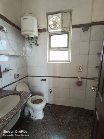Bathroom in 2 BHK Apartment at Maple Heights, Sector 43 – for Rent