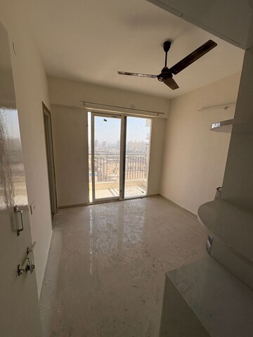 Room in 2 BHK Apartment at Signature The Millennia 2, Sector 37d – for Rent