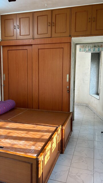 Room in  Pg at Kandivali East – for Rent