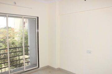 Room in 3 BHK Apartment at Andheri East – for Rent