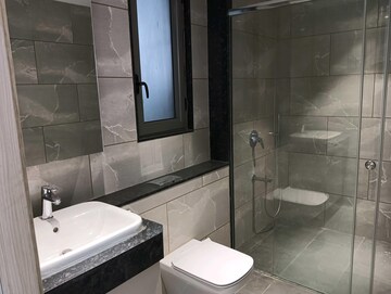 Bathroom in 4 BHK Apartment at Rustomjee Crown, Prabhadevi – for Rent