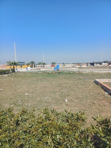  Plot For Sale in Jewar