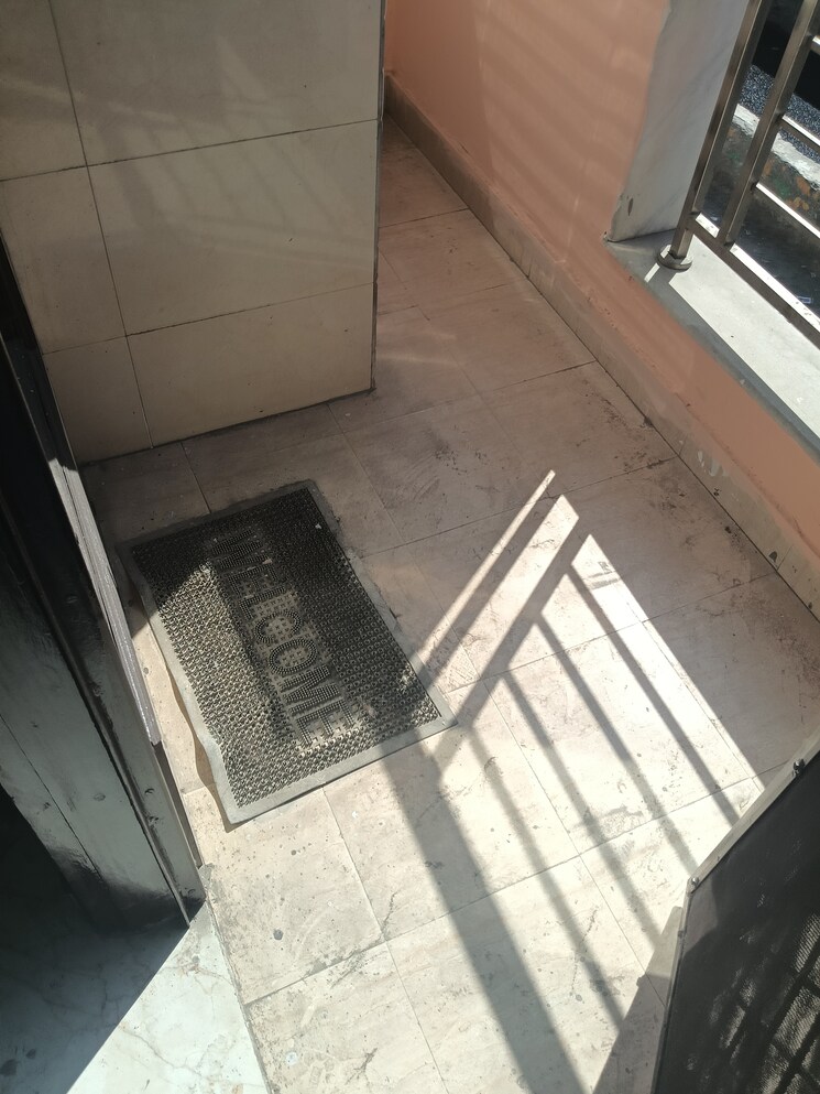 Balcony, shalimar-apartments-shalimar-garden 1 Bedroom 450 Sq.Ft. Builder Floor In Shalimar Garden Ghaziabad 8202863