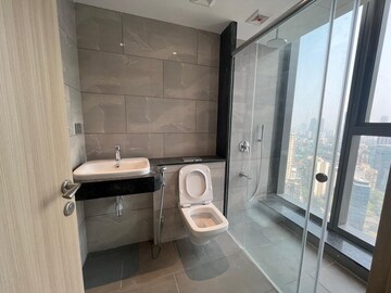 Bathroom in 5 BHK Apartment at Rustomjee Crown, Prabhadevi – for Rent
