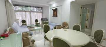 Team Area in 2 BHK Apartment at Kenwood Apartments, Pali Hill – for Sale