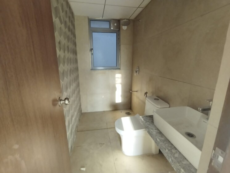Bathroom, kalpataru-immensa 2 Bedroom 808 Sq.Ft. Apartment In Kolshet Road Thane 8202902