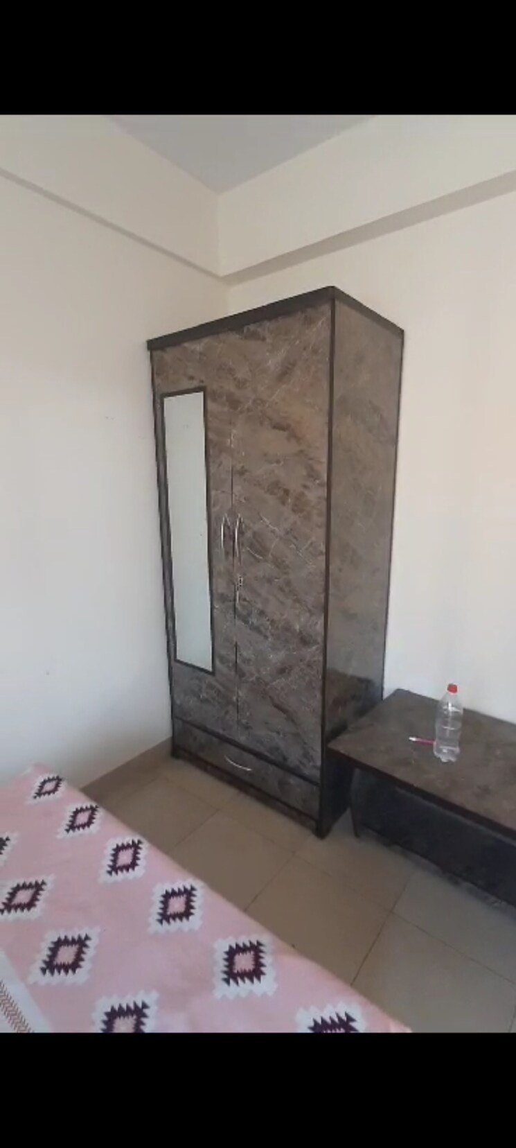 Room, wave-city-swamanorath 2 Bedroom 678 Sq.Ft. Apartment In Pilkhuwa Ghaziabad 8202913