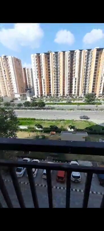 2 BHK Apartment – Exterior View View at Wave City Swamanorath, Pilkhuwa - for Rent