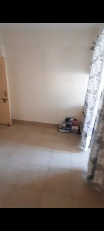 Room in 2 BHK Apartment at Wave City Swamanorath, Pilkhuwa – for Rent