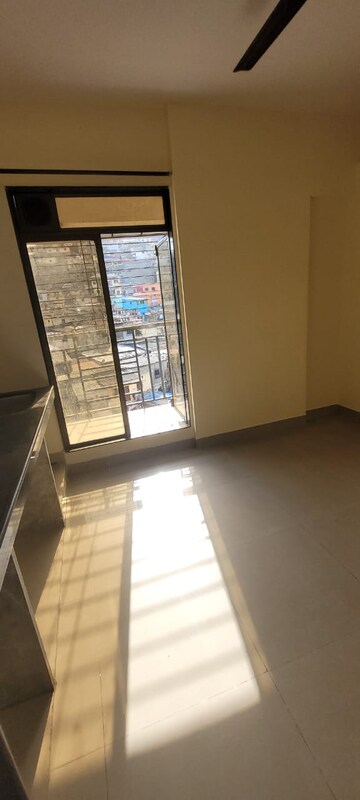 Room in 1 RK Apartment at Beauty Heights, Bhandup West – for Sale