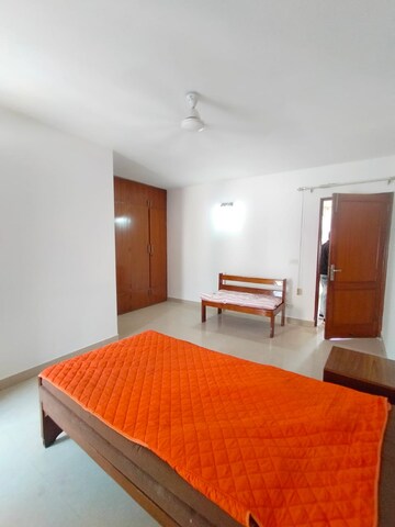 Bedroom in 1 BHK Apartment at Defence Colony – for Rent