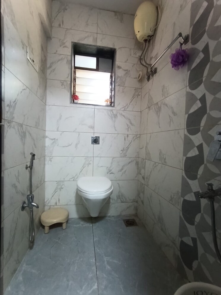 Bathroom, akanksha-pioneer 2 Bedroom 755 Sq.Ft. Apartment In Vartak Nagar Thane 8202996