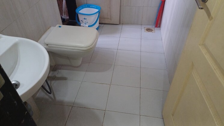 Bathroom, thane west 2 Bedroom 715 Sq.Ft. Apartment In Thane West Thane 8203017