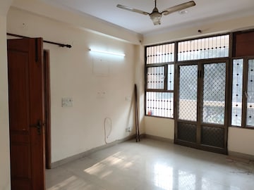Room in 2 BHK Apartment at Jaipurias Sunrise Greens, Ahinsa Khand 1 – for Rent