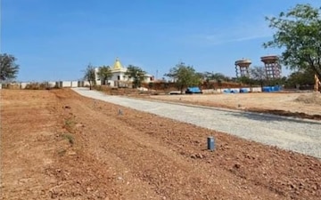 Plot For Sale in Madinaguda