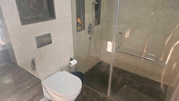 Bathroom in 4 BHK Apartment at Lokhandwala Minerva Mahalaxmi, Mahalaxmi – for Rent