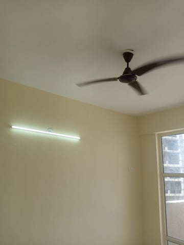 Room in 2 BHK Apartment at Pyramid Heights, Sector 85 – for Rent