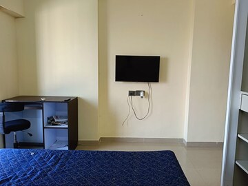 Room in 2 BHK Apartment at Krishna CHS Malad West, Malad West – for Rent