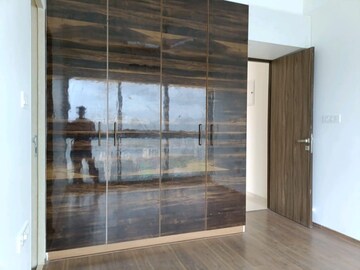 Room in 4 BHK Apartment at A And O F Residences Malad, Malad East – for Rent