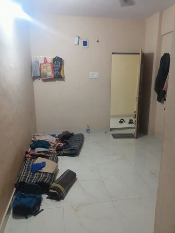 Room in 1 BHK Apartment at Kopar Khairane – for Rent