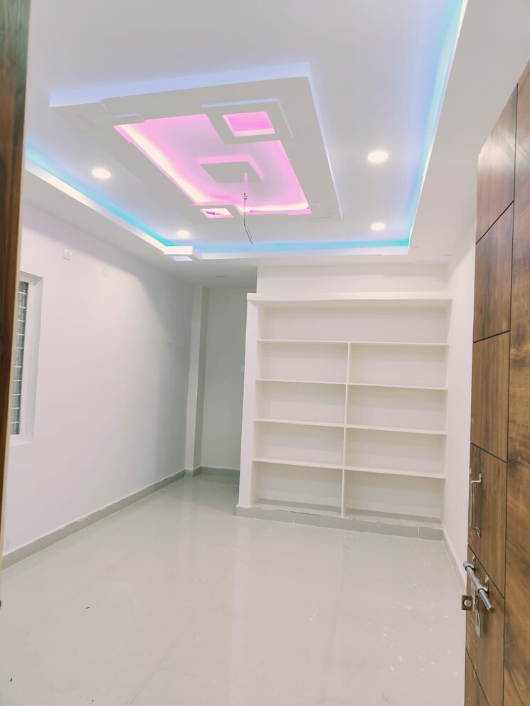 Room, suraram 5 Bedroom 122 Sq.Mt. Independent House In Suraram Hyderabad 8203115