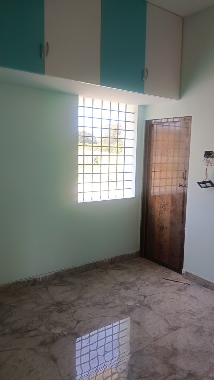 Room, bathlapalli 2 Bedroom 1000 Sq.Ft. Independent House In Bathlapalli Hosur 8203167