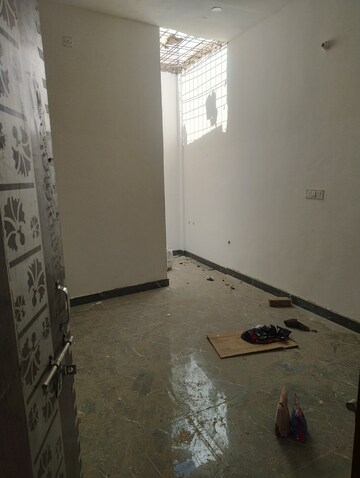 Furnished Amenities in 2 BHK Independent House at Gomti Nagar – for Sale